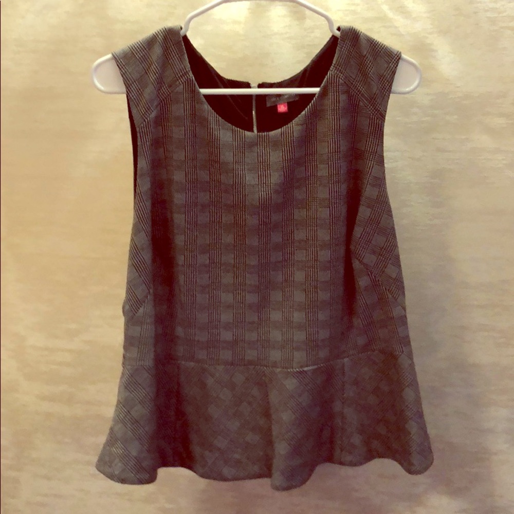 Sleeveless Vince Camuto peplum blouse